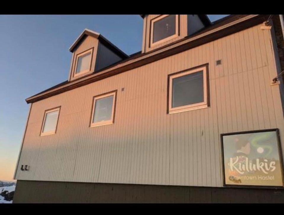 Kulukis Downtown Hostel Nuuk Exterior foto